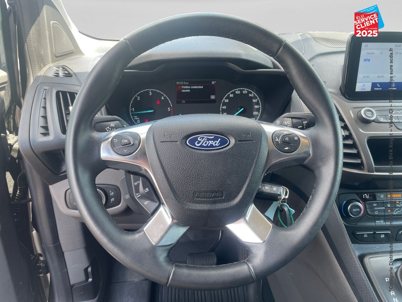 Véhicule d'occasion FORD TRANSIT CONNECT L1 1.5 ECOBLUE 100CH TREND BVA GPS CAMERA chez Nissan Thionville