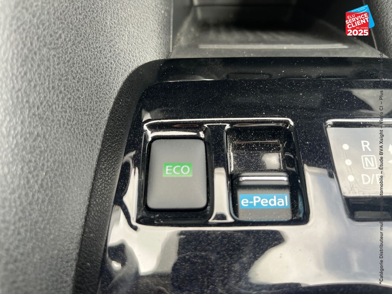 Véhicule d'occasion NISSAN LEAF 150CH 40KWH N-CONNECTA 21 SIEGES CHAUF GPS chez Nissan Strasbourg