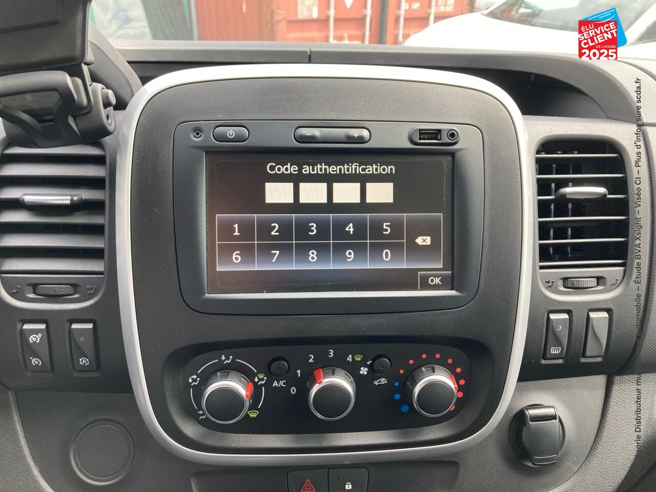 Véhicule d'occasion NISSAN NV300 FG L2H2 3T0 2.0 DCI 145CH S/S N-CONNECTA chez Fiat Strasbourg