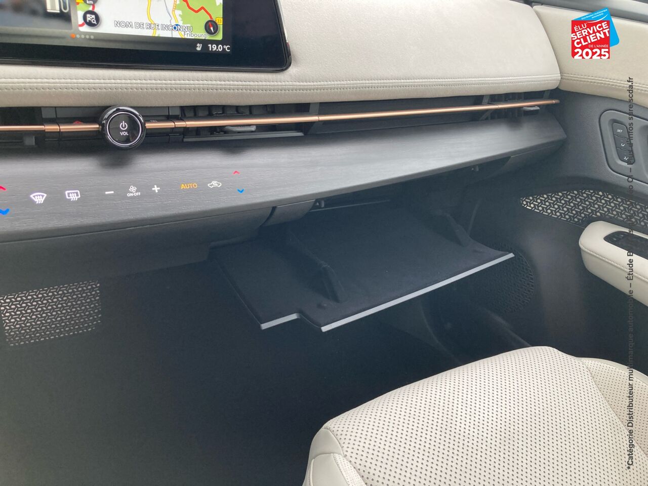 Véhicule d'occasion NISSAN ARIYA 87KWH 306CH E-4ORCE EVOLVE SIEGES CHAUF GPS chez Renault Sélestat