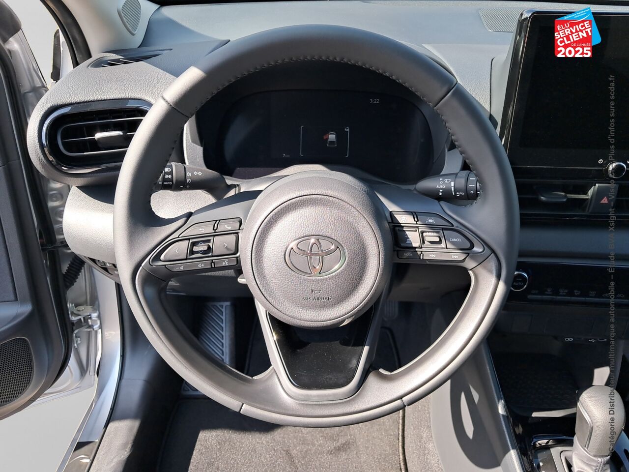 Véhicule d'occasion TOYOTA YARIS 116H DESIGN 5P MY25 chez Toyota Verdun