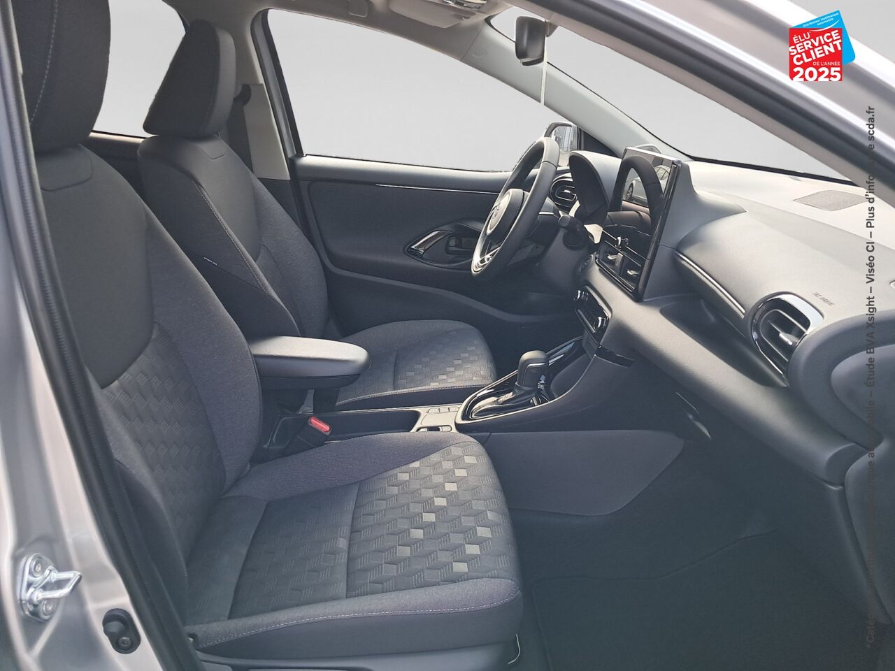 Véhicule d'occasion TOYOTA YARIS 116H DESIGN 5P MY25 chez Toyota Verdun
