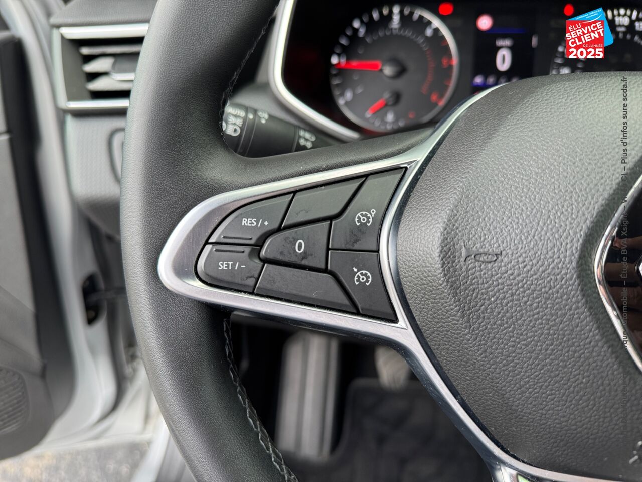 Véhicule d'occasion RENAULT CLIO 1.5 BLUE DCI 85CH BUSINESS GPS RADAR AR chez HESS Automobile