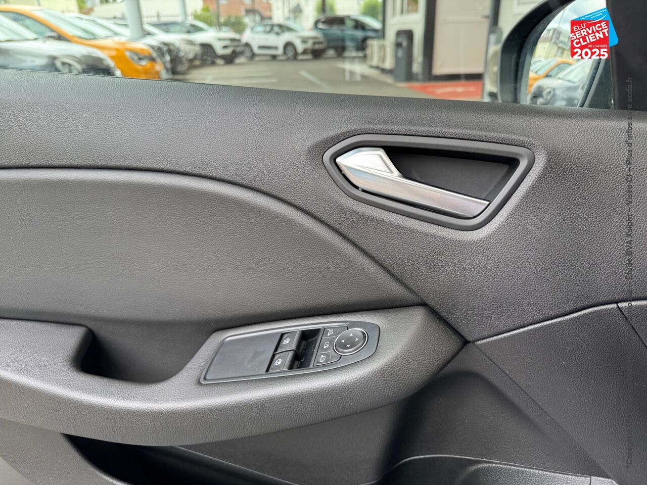 Véhicule d'occasion RENAULT CLIO 1.5 BLUE DCI 85CH BUSINESS GPS RADAR AR chez HESS Automobile