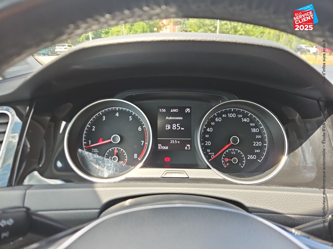 Véhicule d'occasion VOLKSWAGEN GOLF 1.4 TSI 125CH BLUEMOTION TECHNOLOGY SOUND 5P GPS CAMERA CARPLAY chez Le Veodrome