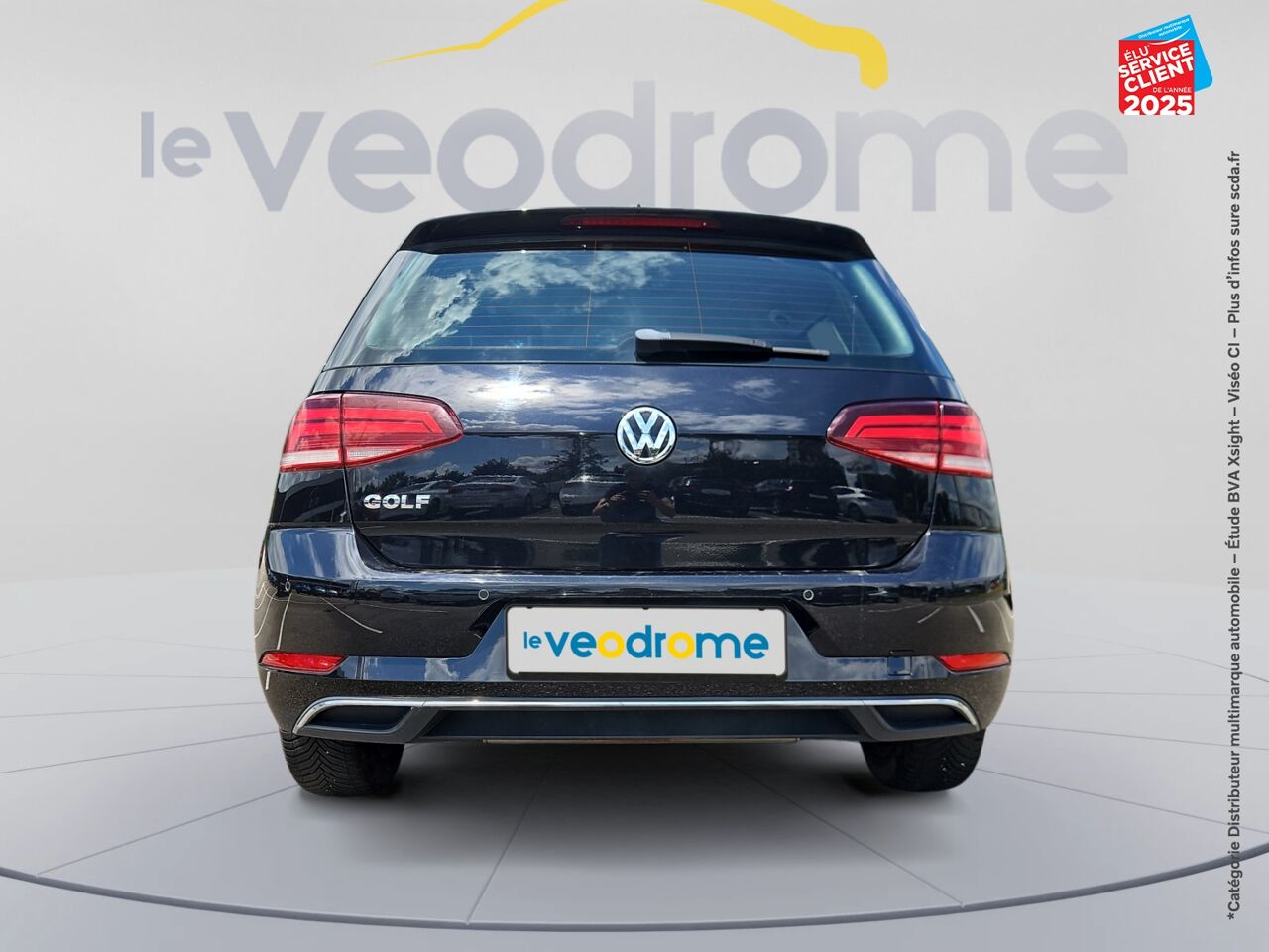 Véhicule d'occasion VOLKSWAGEN GOLF 1.4 TSI 125CH BLUEMOTION TECHNOLOGY SOUND 5P GPS CAMERA CARPLAY chez Le Veodrome