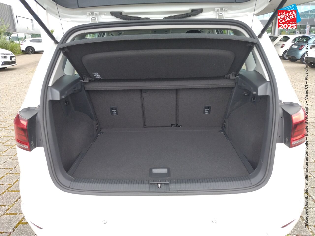Véhicule d'occasion VOLKSWAGEN GOLF SPORTSVAN 1.5 TSI EVO 130CH BLUEMOTION TECHNOLOGY CONNECT GPS CAMERA CARPLAY chez Le Veodrome