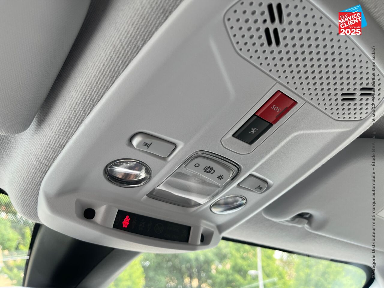 Véhicule d'occasion PEUGEOT 208 1.2 PURETECH 100CH SS ALLURE 118G chez Fiat Colmar