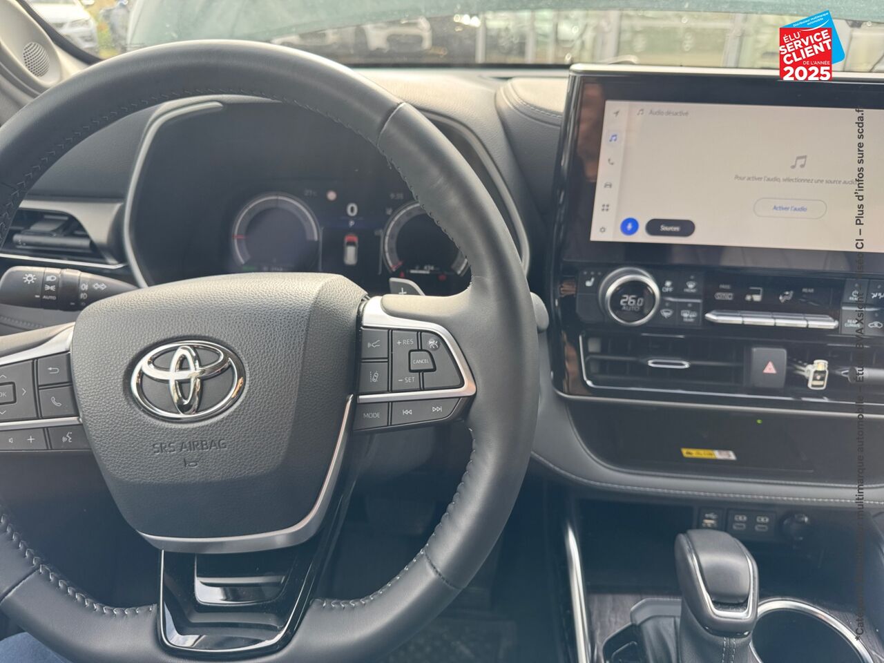 Véhicule d'occasion TOYOTA HIGHLANDER 2.5 HYBRID 248CH DESIGN BUSINESS AWD-I MY24 chez Peugeot Charleville