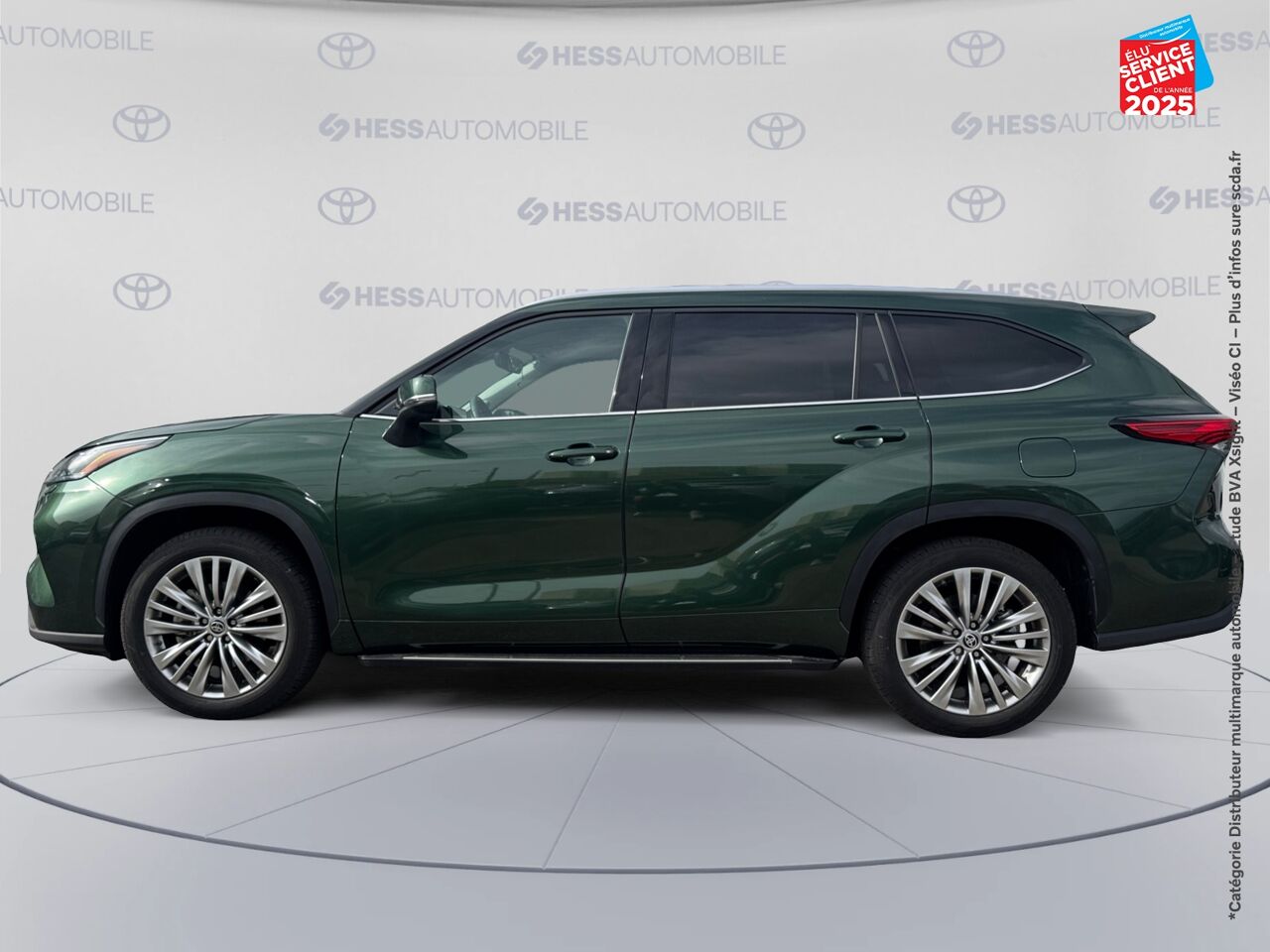 Véhicule d'occasion TOYOTA HIGHLANDER 2.5 HYBRID 248CH DESIGN BUSINESS AWD-I MY24 chez Peugeot Charleville