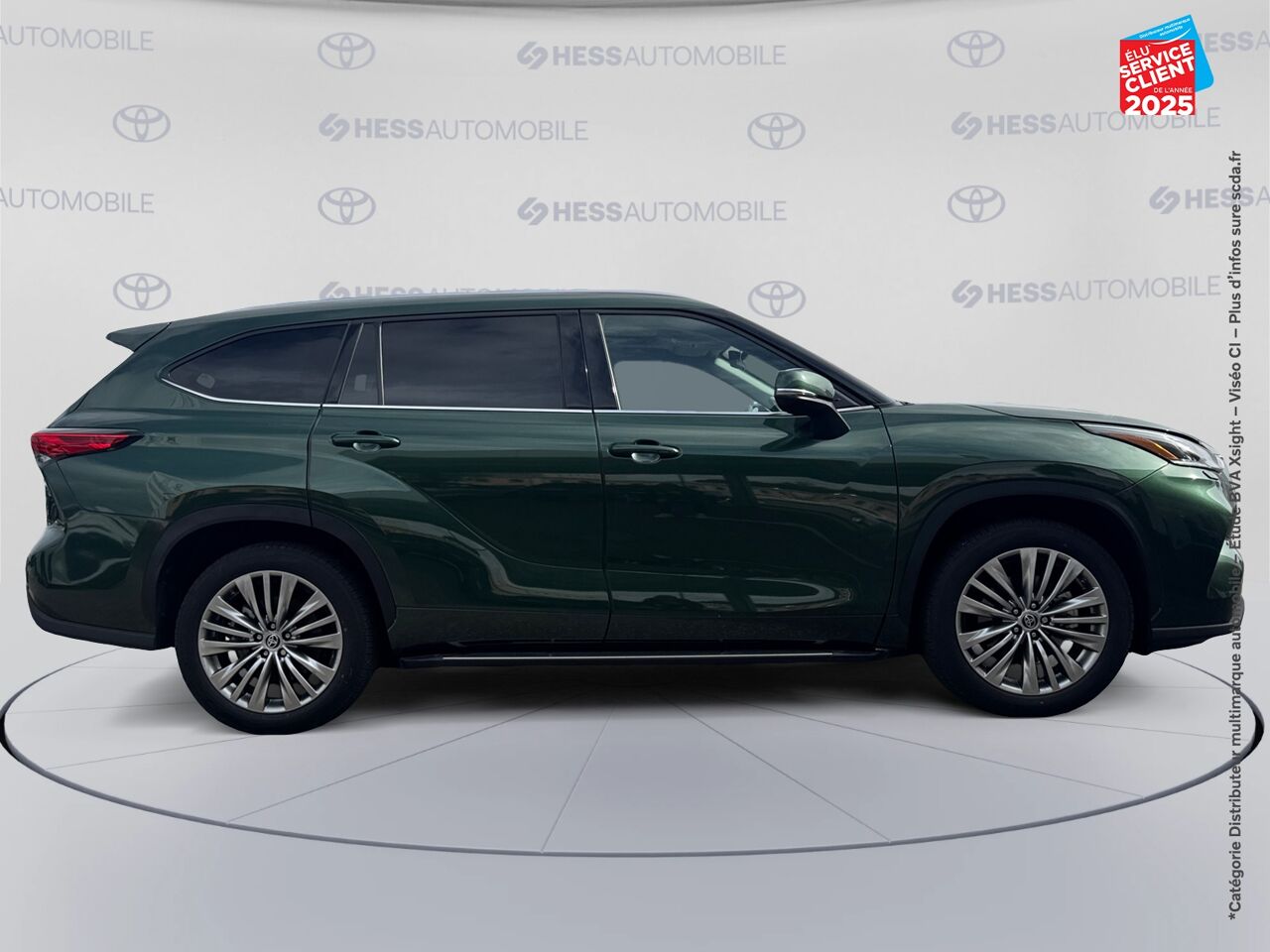 Véhicule d'occasion TOYOTA HIGHLANDER 2.5 HYBRID 248CH DESIGN BUSINESS AWD-I MY24 chez Peugeot Charleville