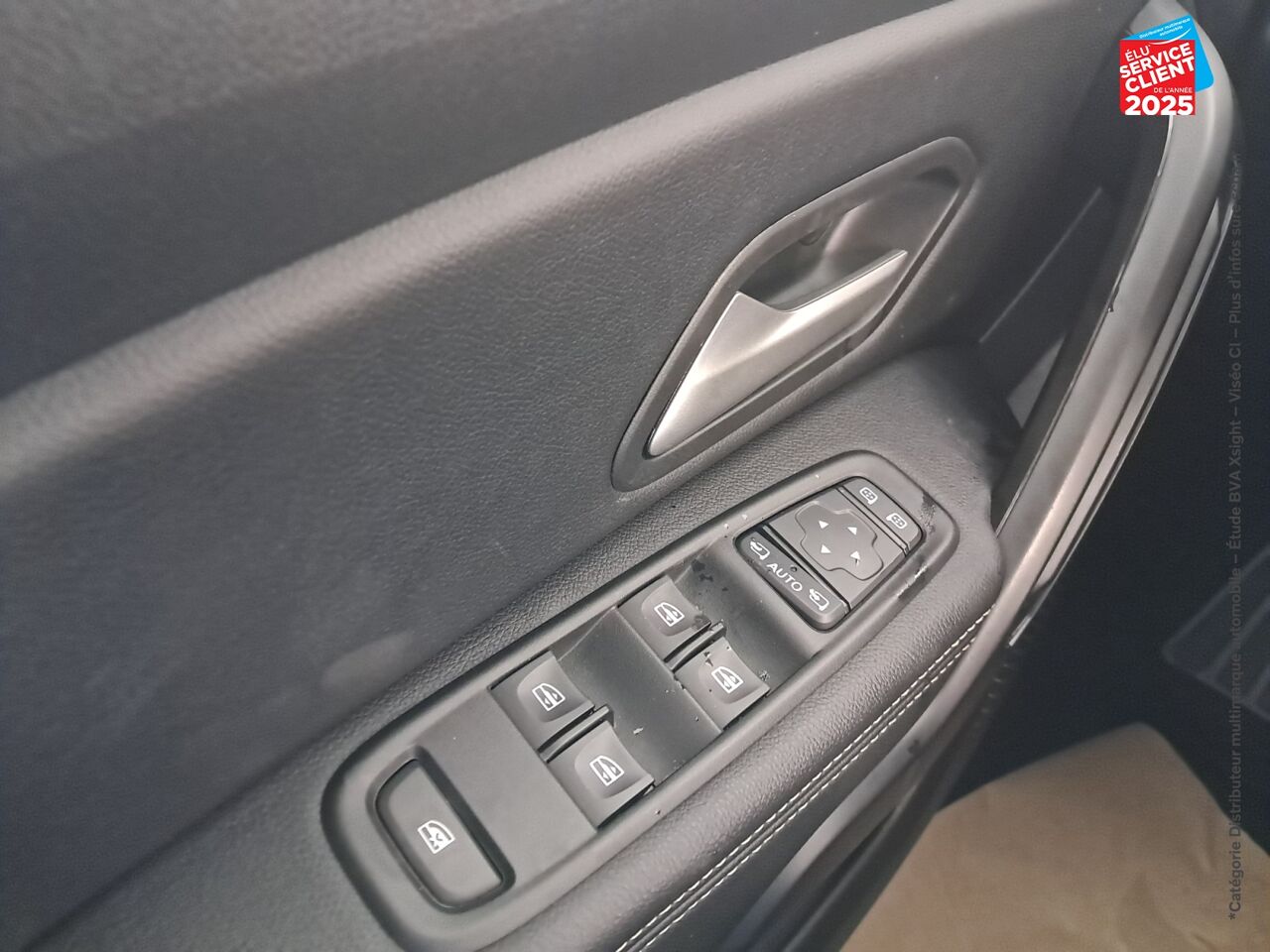 Véhicule d'occasion DACIA DUSTER 1.5 BLUE DCI 115CH JOURNEY 4X2 GPS CAMERA chez Renault Strasbourg