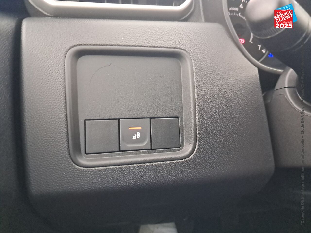Véhicule d'occasion DACIA DUSTER 1.5 BLUE DCI 115CH JOURNEY 4X2 GPS CAMERA chez Renault Strasbourg