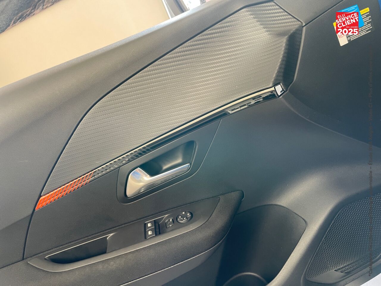 Véhicule d'occasion PEUGEOT 208 E-136CH ACTIVE chez Fiat Strasbourg