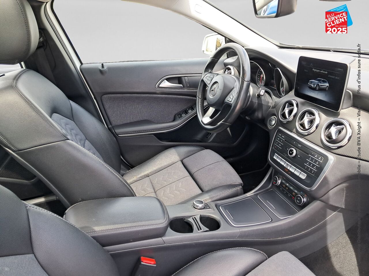 Véhicule d'occasion MERCEDES-BENZ GLA 200 D 136CH INSPIRATION 7G-DCT EURO6C TPANO CAMERA chez HESS Automobile
