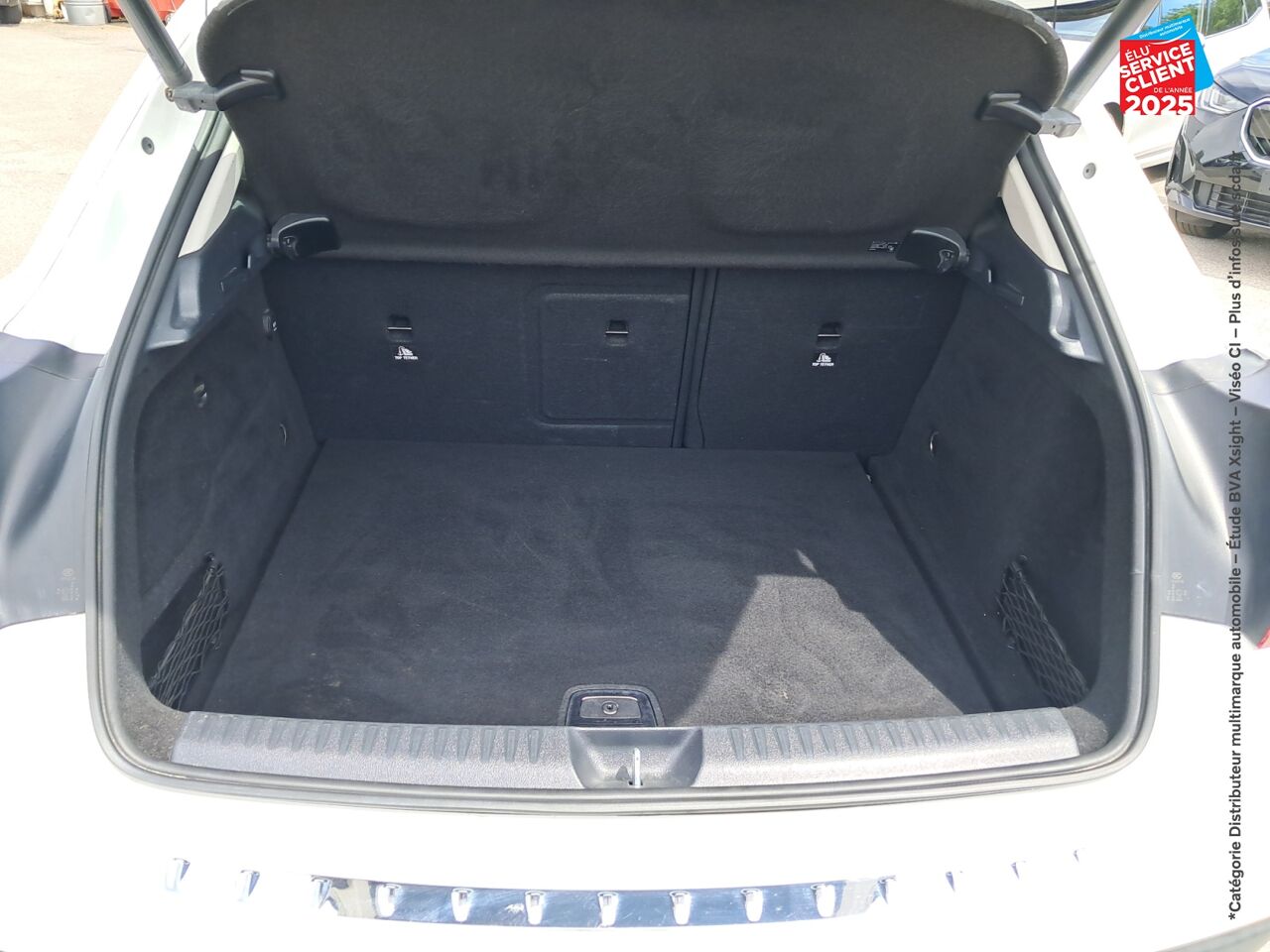 Véhicule d'occasion MERCEDES-BENZ GLA 200 D 136CH INSPIRATION 7G-DCT EURO6C TPANO CAMERA chez HESS Automobile