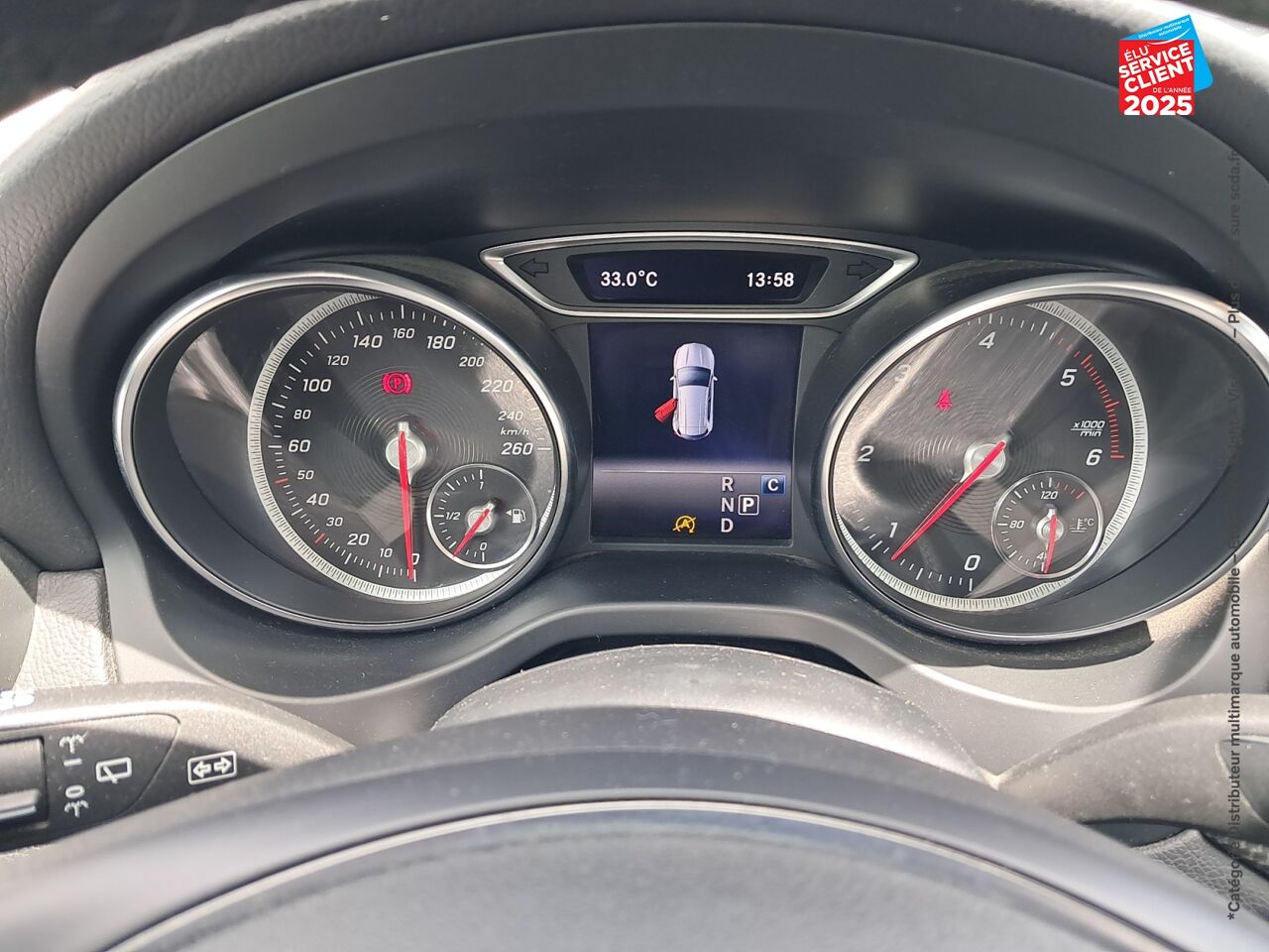 Véhicule d'occasion MERCEDES-BENZ GLA 200 D 136CH INSPIRATION 7G-DCT EURO6C TPANO CAMERA chez HESS Automobile