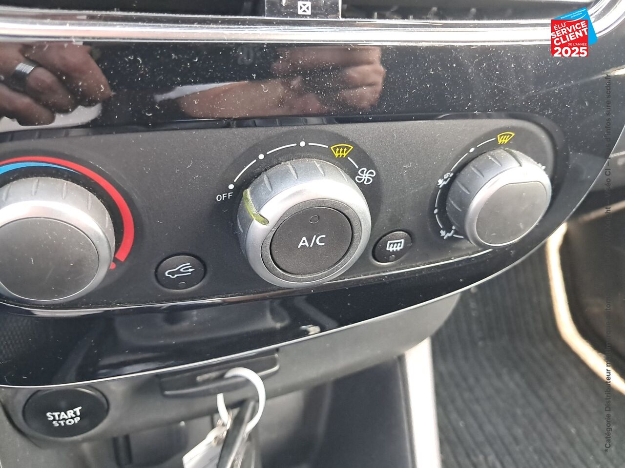 Véhicule d'occasion RENAULT CLIO 1.2 16V 75CH ZEN 5P chez Toyota Forbach