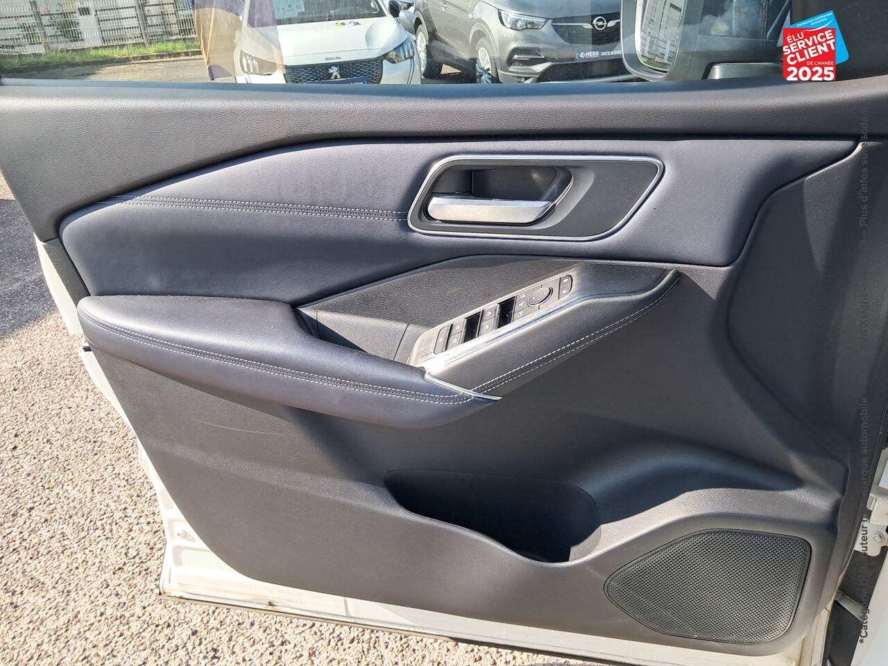 Véhicule d'occasion NISSAN QASHQAI 1.3 MILD HYBRID 158CH TEKNA XTRONIC TPANO CAMERA GPS chez Renault Colmar