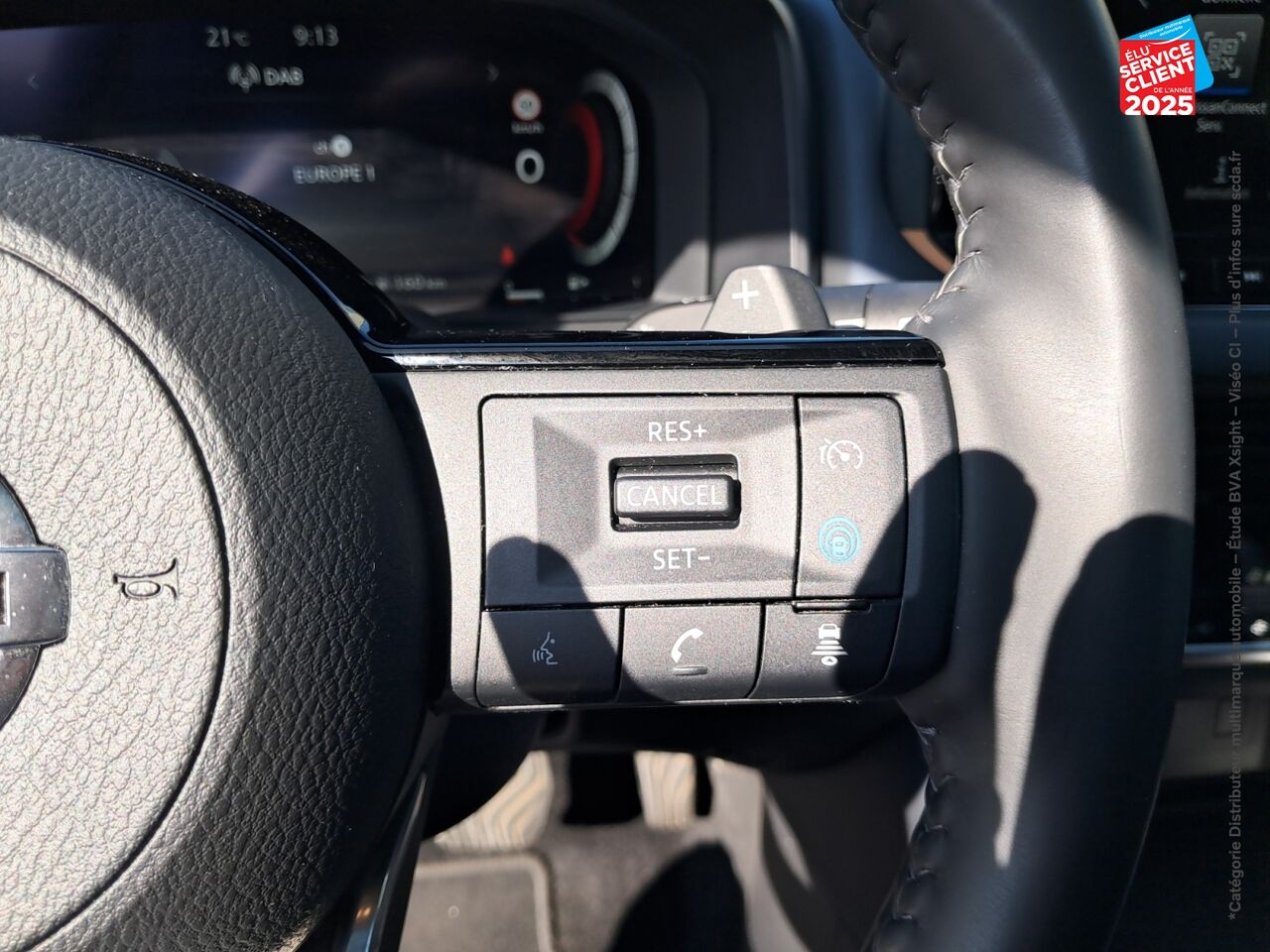 Véhicule d'occasion NISSAN QASHQAI 1.3 MILD HYBRID 158CH TEKNA XTRONIC TPANO CAMERA GPS chez Renault Colmar