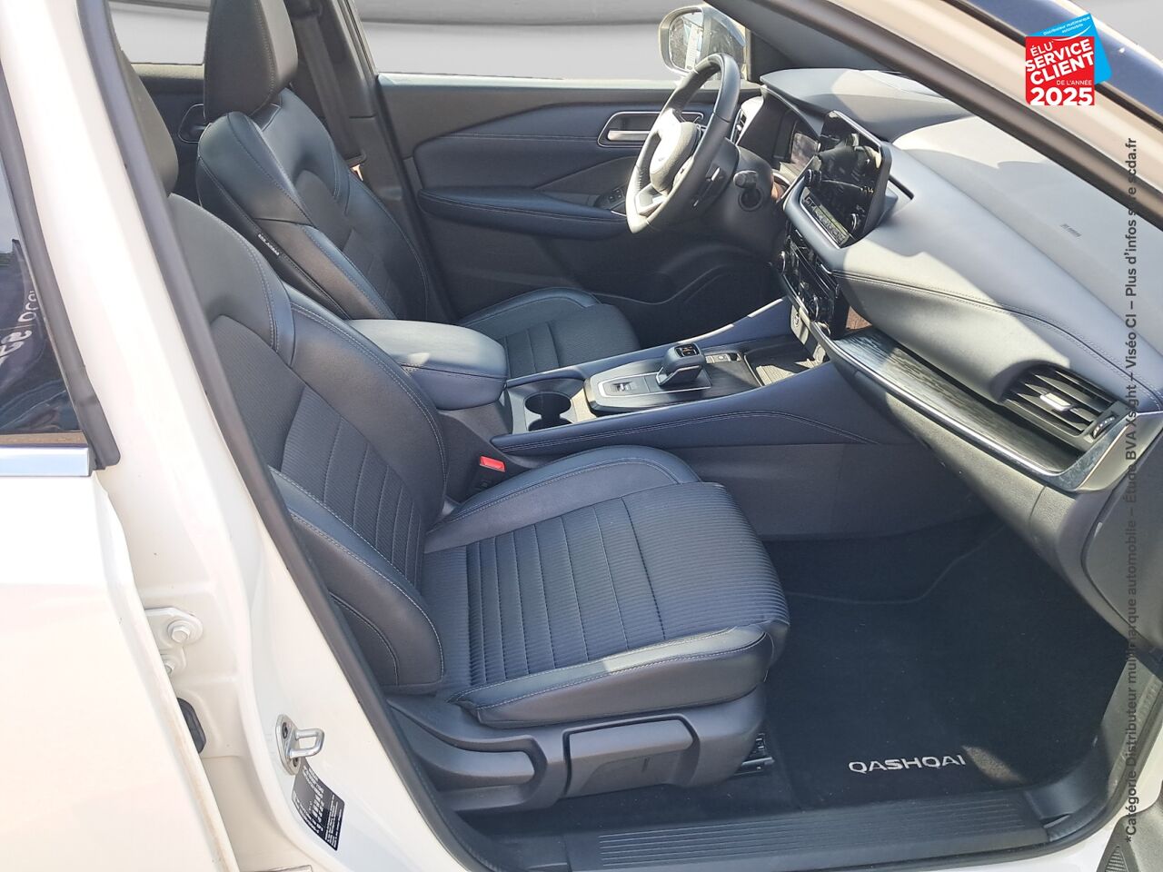 Véhicule d'occasion NISSAN QASHQAI 1.3 MILD HYBRID 158CH TEKNA XTRONIC TPANO CAMERA GPS chez Renault Colmar