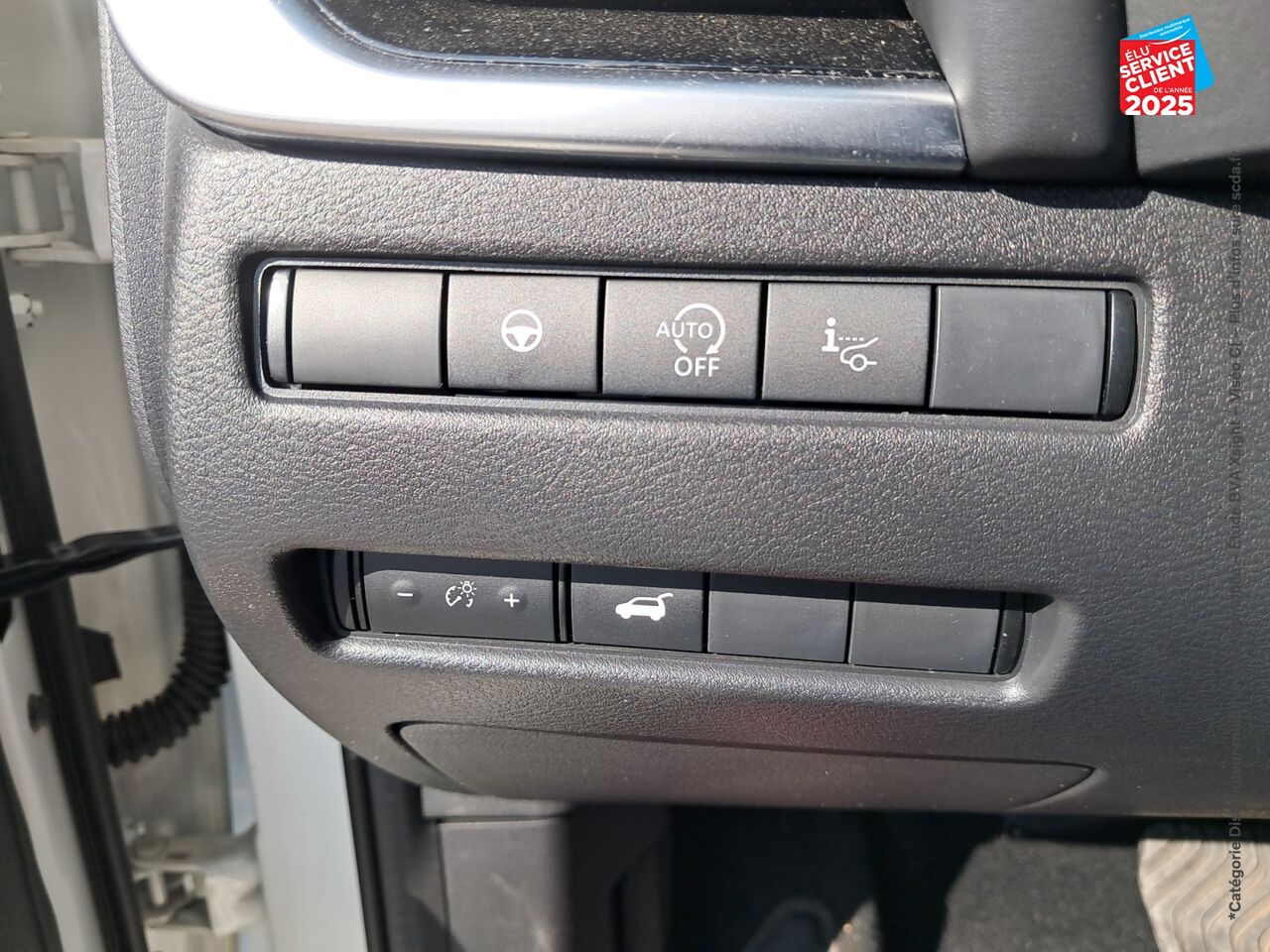 Véhicule d'occasion NISSAN QASHQAI 1.3 MILD HYBRID 158CH TEKNA XTRONIC TPANO CAMERA GPS chez Renault Colmar