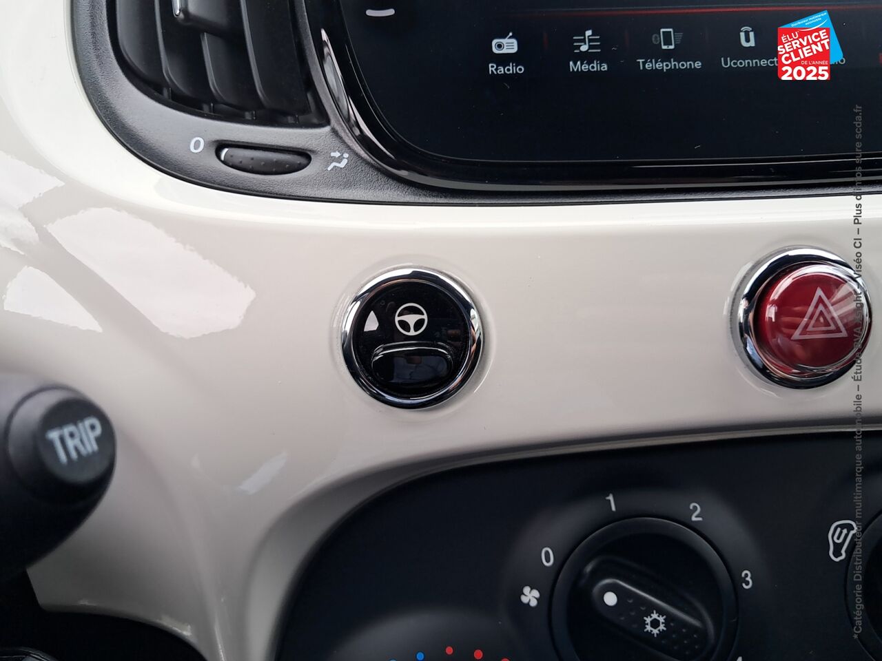 Véhicule d'occasion FIAT 500 1.0 70CH BSG S/S PACK CONFORT chez Fiat Strasbourg