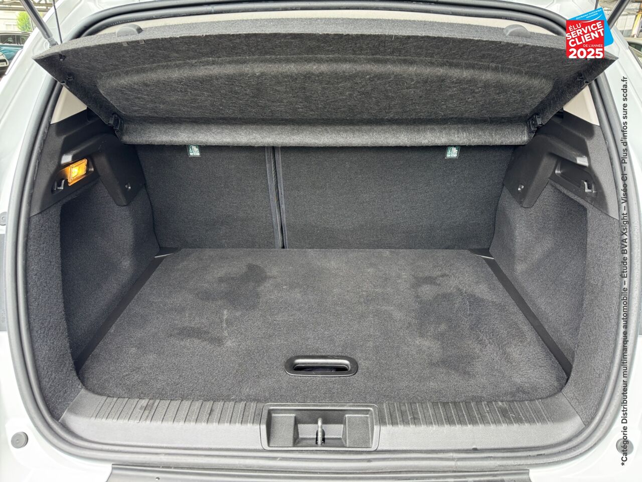 Véhicule d'occasion RENAULT CAPTUR 1.3 TCE 140CH FAP INTENS EDC -21 GPS CAMERA chez Renault Colmar