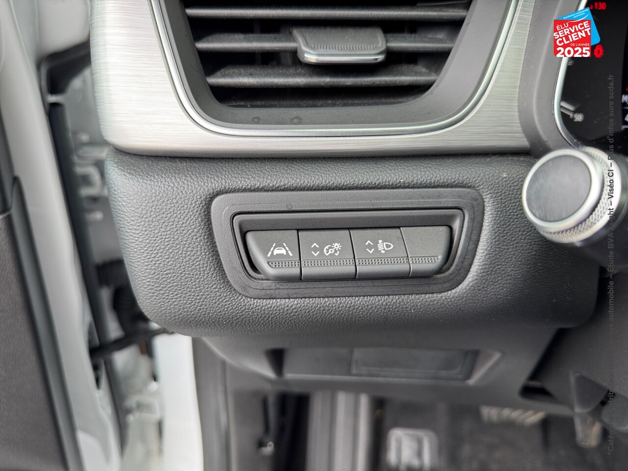 Véhicule d'occasion RENAULT CAPTUR 1.3 TCE 140CH FAP INTENS EDC -21 GPS CAMERA chez Renault Colmar