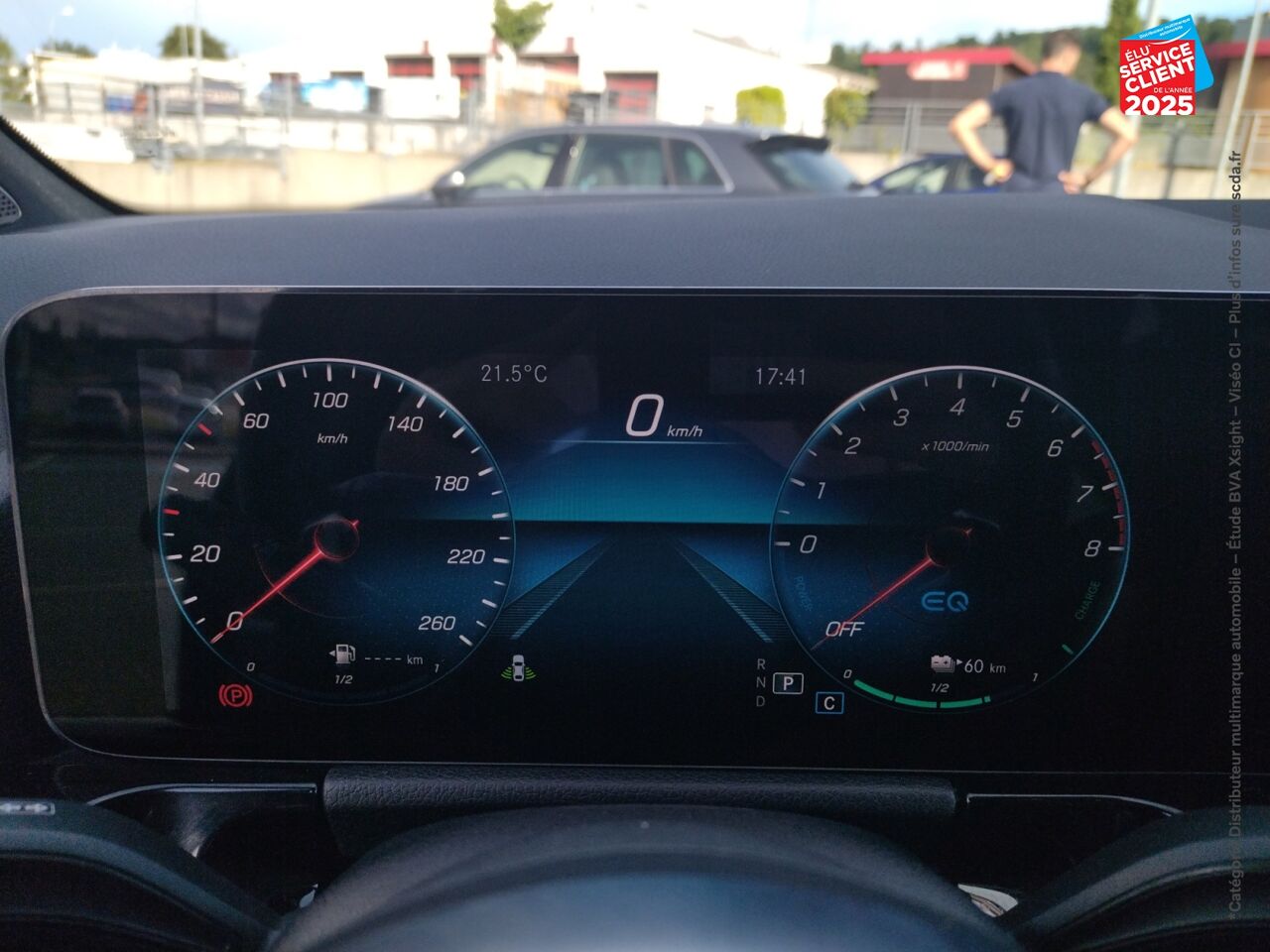 Véhicule d'occasion MERCEDES-BENZ CLASSE B 250 E 163+109CH AMG LINE 8G-DCT SIEGES CHAUF/CUIR GPS CAMERA ATTELAGE chez Land Rover Strasbourg