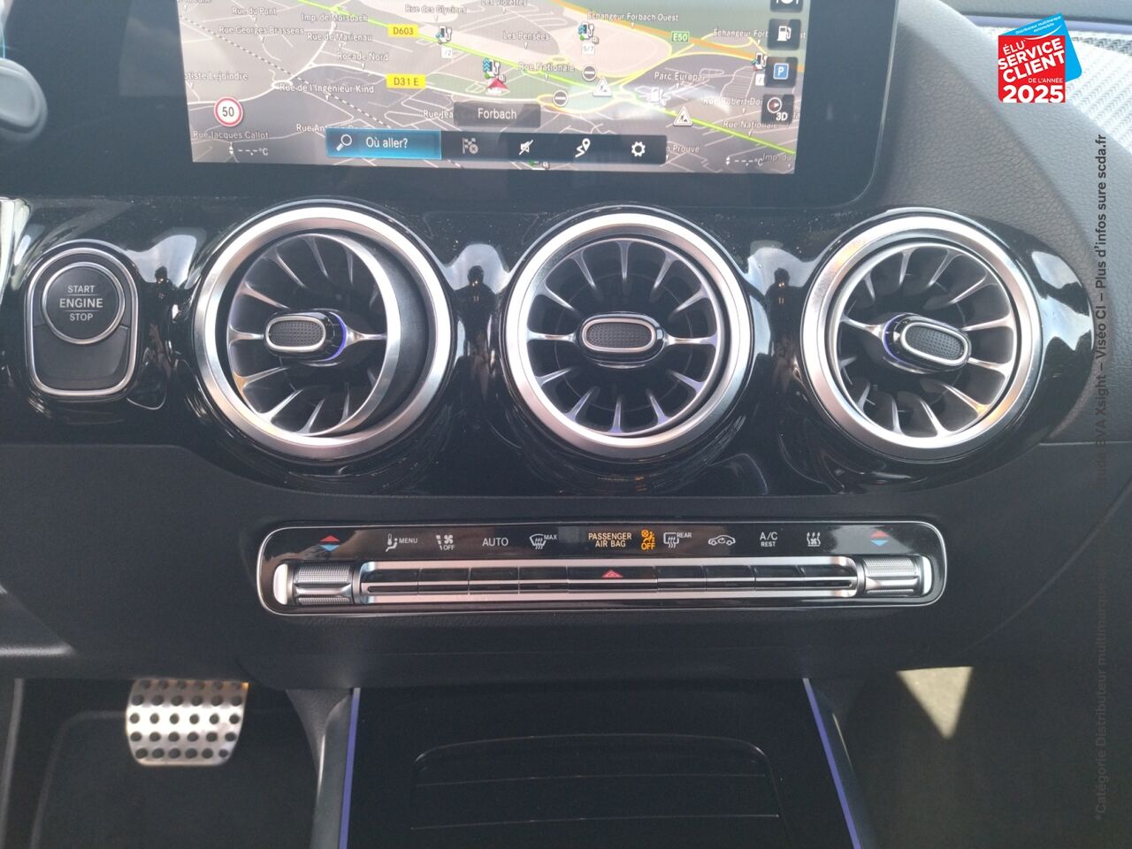 Véhicule d'occasion MERCEDES-BENZ CLASSE B 250 E 163+109CH AMG LINE 8G-DCT SIEGES CHAUF/CUIR GPS CAMERA ATTELAGE chez Land Rover Strasbourg