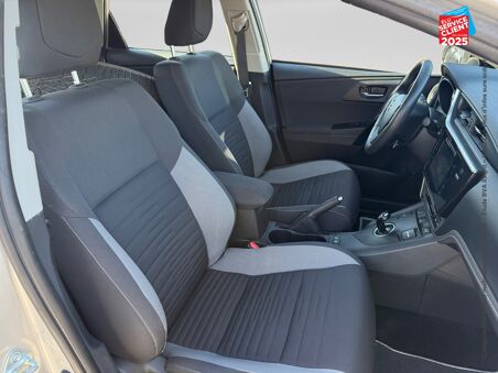 TOYOTA AURIS HSD 136H...