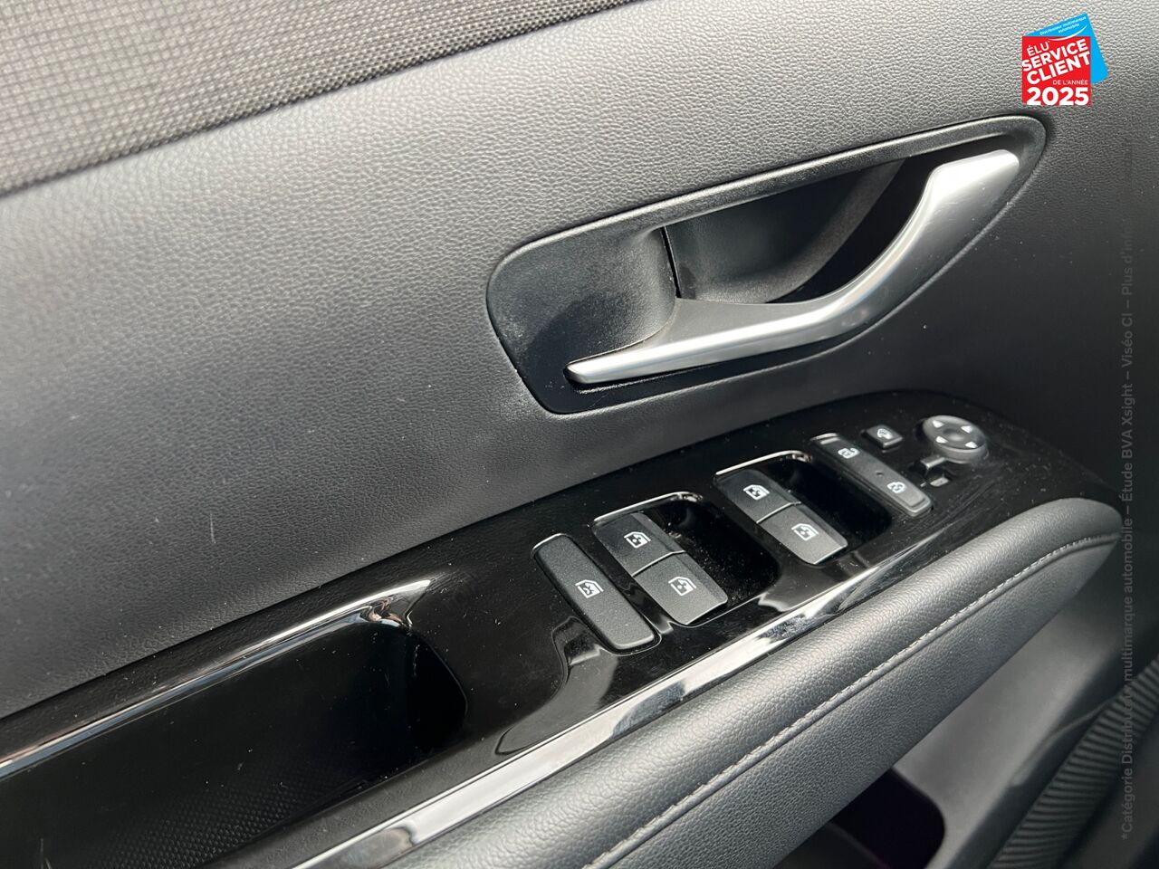 Véhicule d'occasion HYUNDAI TUCSON 1.6 T-GDI 150CH HYBRID 48V CREATIVE DCT7 TOUVRANT SIEGES CHAUF GPS CAMERA CARPLAY chez Hyundai Epernay