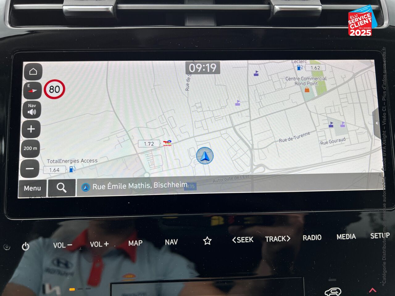 Véhicule d'occasion HYUNDAI TUCSON 1.6 T-GDI 150CH HYBRID 48V CREATIVE DCT7 TOUVRANT SIEGES CHAUF GPS CAMERA CARPLAY chez Hyundai Epernay