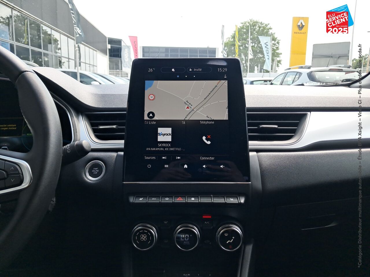 Véhicule d'occasion RENAULT CAPTUR 1.6 E-TECH HYBRIDE 145CH TECHNO FAST TRACK chez HESS Automobile