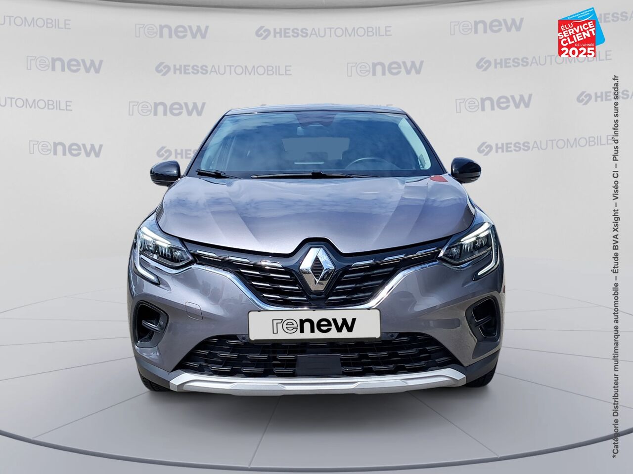 Véhicule d'occasion RENAULT CAPTUR 1.6 E-TECH HYBRIDE 145CH TECHNO FAST TRACK chez HESS Automobile
