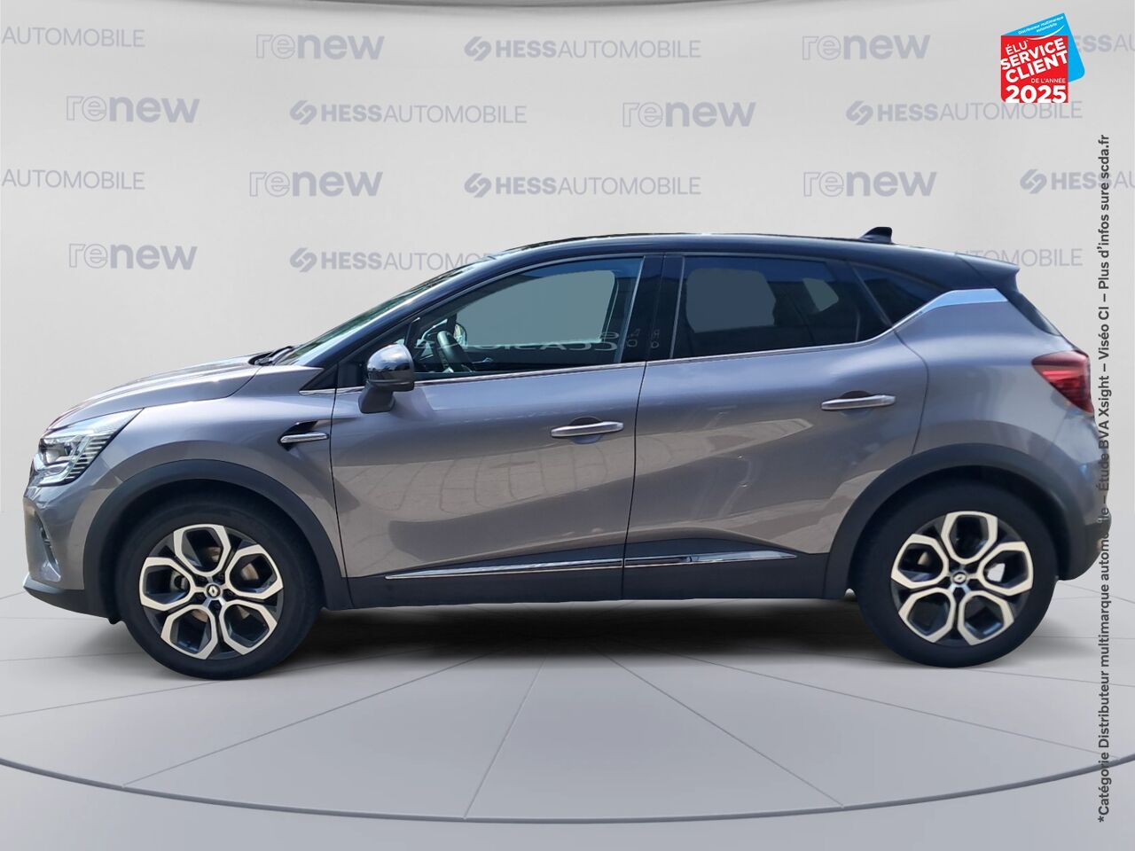Véhicule d'occasion RENAULT CAPTUR 1.6 E-TECH HYBRIDE 145CH TECHNO FAST TRACK chez HESS Automobile