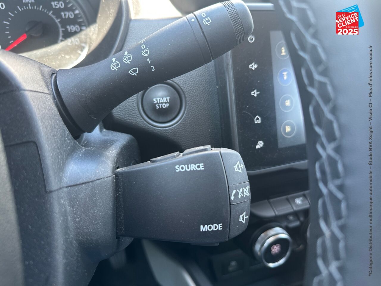 Véhicule d'occasion DACIA DUSTER 1.3 TCE 150CH FAP PRESTIGE 4X2 EDC SIEGES CHAUF GPS CAMERA ATTELAGE chez Toyota Verdun