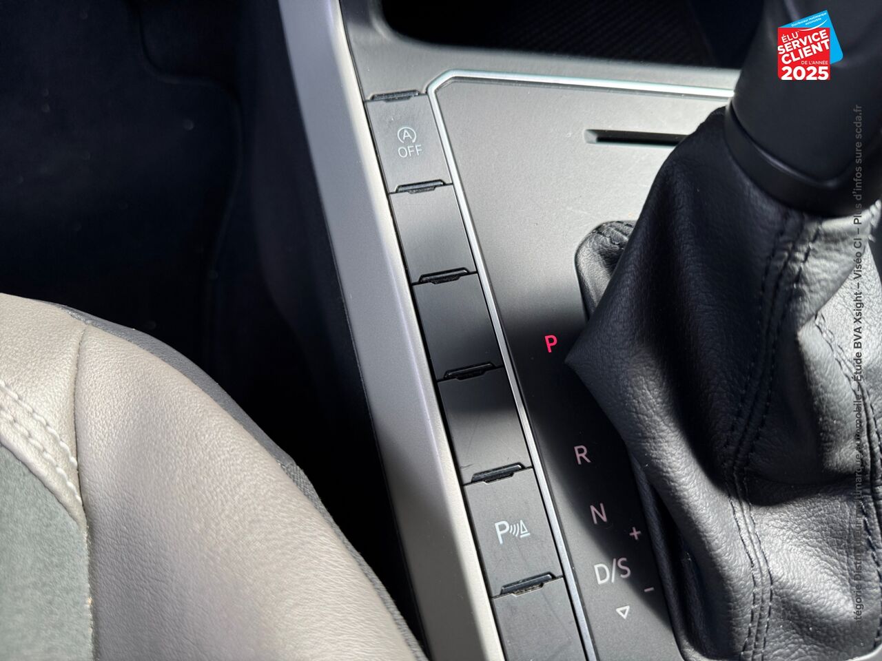 Véhicule d'occasion VOLKSWAGEN POLO 1.0 TSI 95CH CONFORTLINE DSG7 chez Toyota Bar le Duc