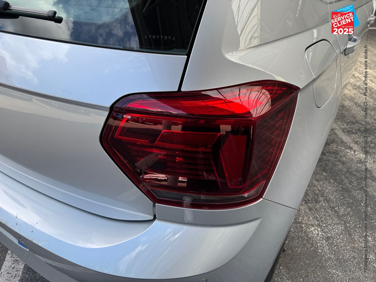 Véhicule d'occasion VOLKSWAGEN POLO 1.0 TSI 95CH CONFORTLINE DSG7 chez Toyota Bar le Duc