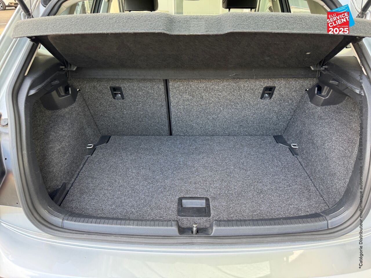 Véhicule d'occasion VOLKSWAGEN POLO 1.0 TSI 95CH CONFORTLINE DSG7 chez Toyota Bar le Duc