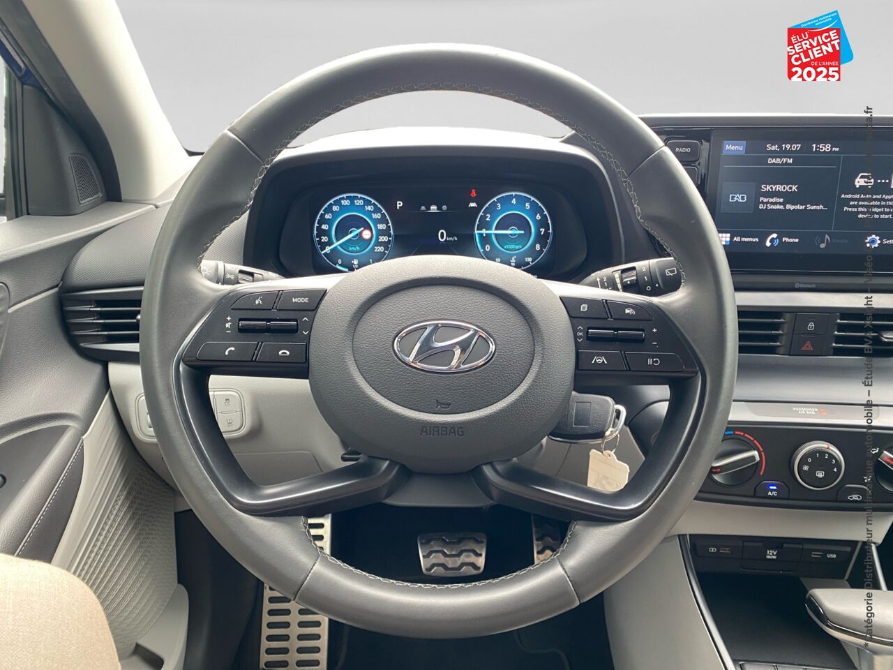 Véhicule d'occasion HYUNDAI BAYON 1.0 T-GDI 100CH HYBRID 48V INTUITIVE DCT-7 chez Nissan Strasbourg