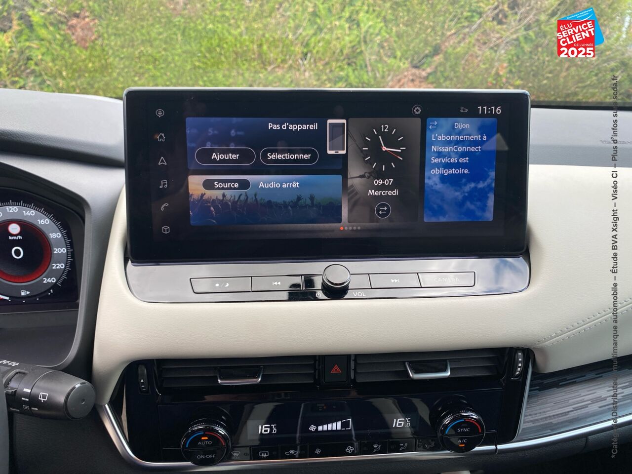 Véhicule d'occasion NISSAN QASHQAI 1.3 MILD HYBRID 158CH TEKNA XTRONIC 2022 TPANO CAMERA HUD chez Renault Colmar