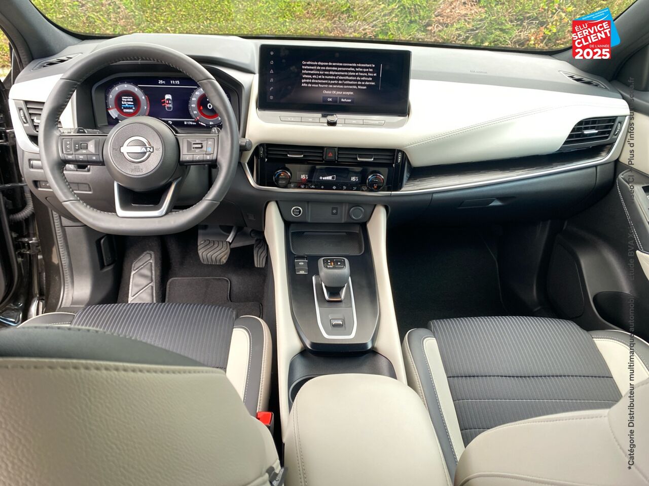 Véhicule d'occasion NISSAN QASHQAI 1.3 MILD HYBRID 158CH TEKNA XTRONIC 2022 TPANO CAMERA HUD chez Renault Colmar