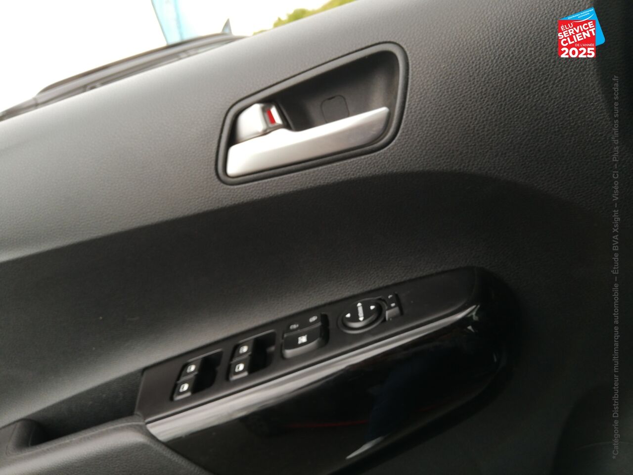 Véhicule d'occasion KIA PICANTO 1.0 DPI 67CH GT LINE CAMERA CARPLAY chez Fiat Besançon