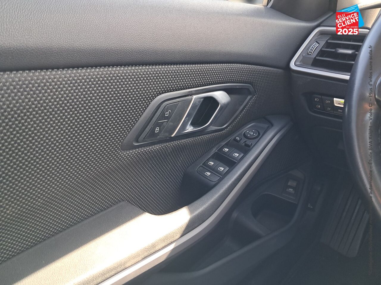 Véhicule d'occasion BMW SERIE 3 320DA 190CH LOUNGE GPS CAMERA chez Lexus Strasbourg