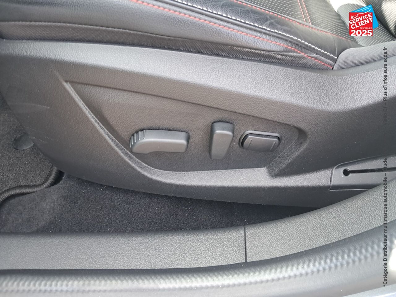 Véhicule d'occasion RENAULT ARKANA 1.6 E-TECH 145CH RS LINE -21B SIEGES CHAUF CAMERA chez Renault Sélestat