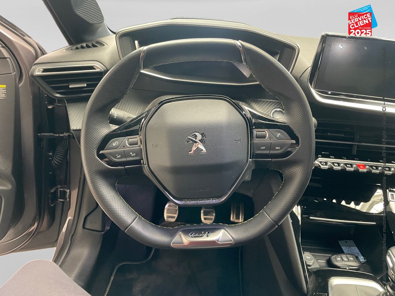 Véhicule d'occasion PEUGEOT 208 1.2 PURETECH 100CH SS GT chez Opel Verdun