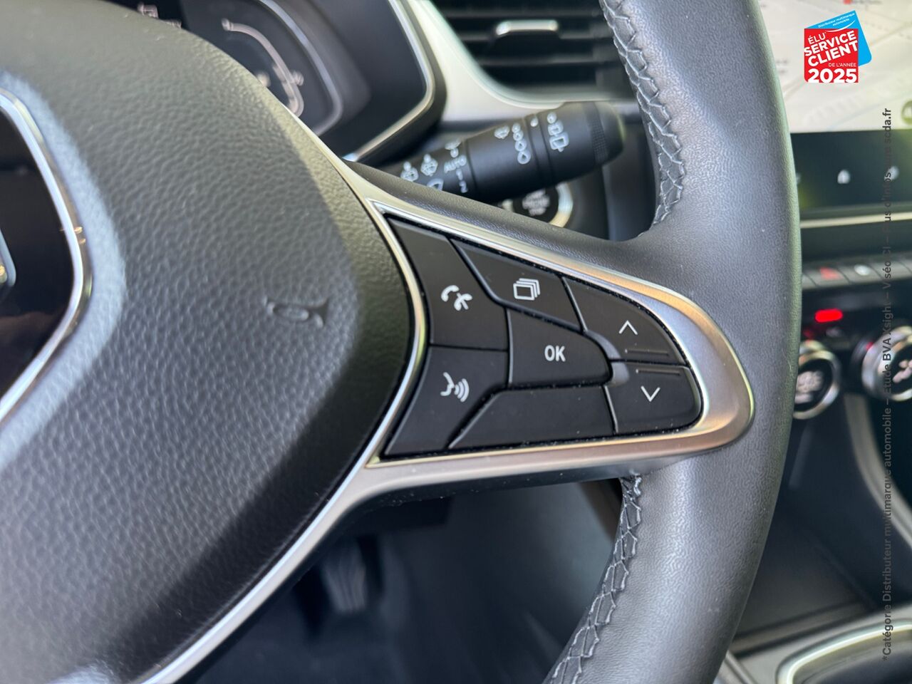 Véhicule d'occasion RENAULT CAPTUR 1.0 TCE 100CH INTENS GPL -21 GPS chez Toyota Verdun