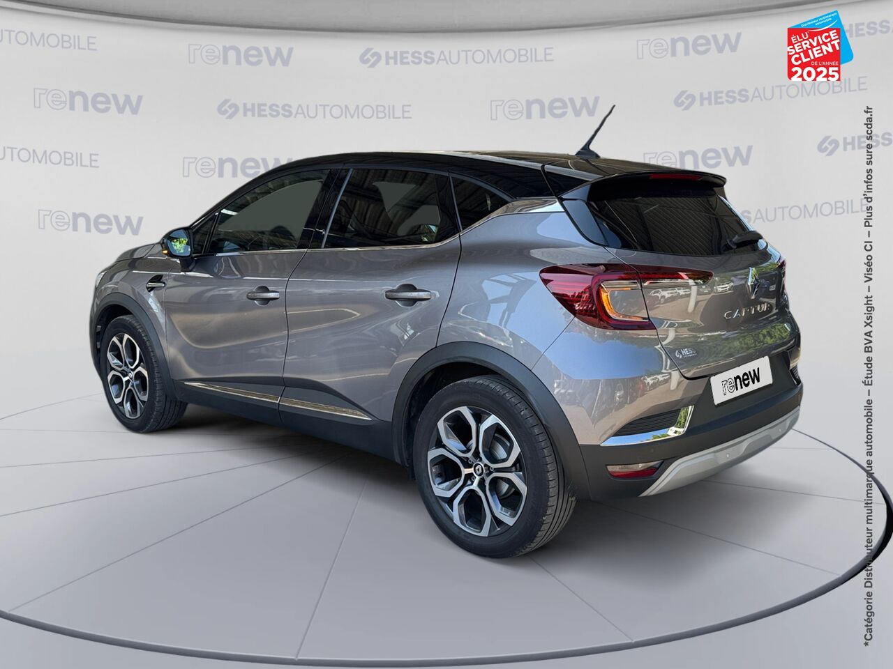 Véhicule d'occasion RENAULT CAPTUR 1.0 TCE 100CH INTENS GPL -21 GPS chez Toyota Verdun